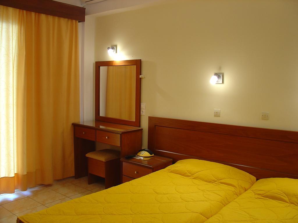 Golden Sands Hotel Agios Georgios (Corfu) Quarto foto